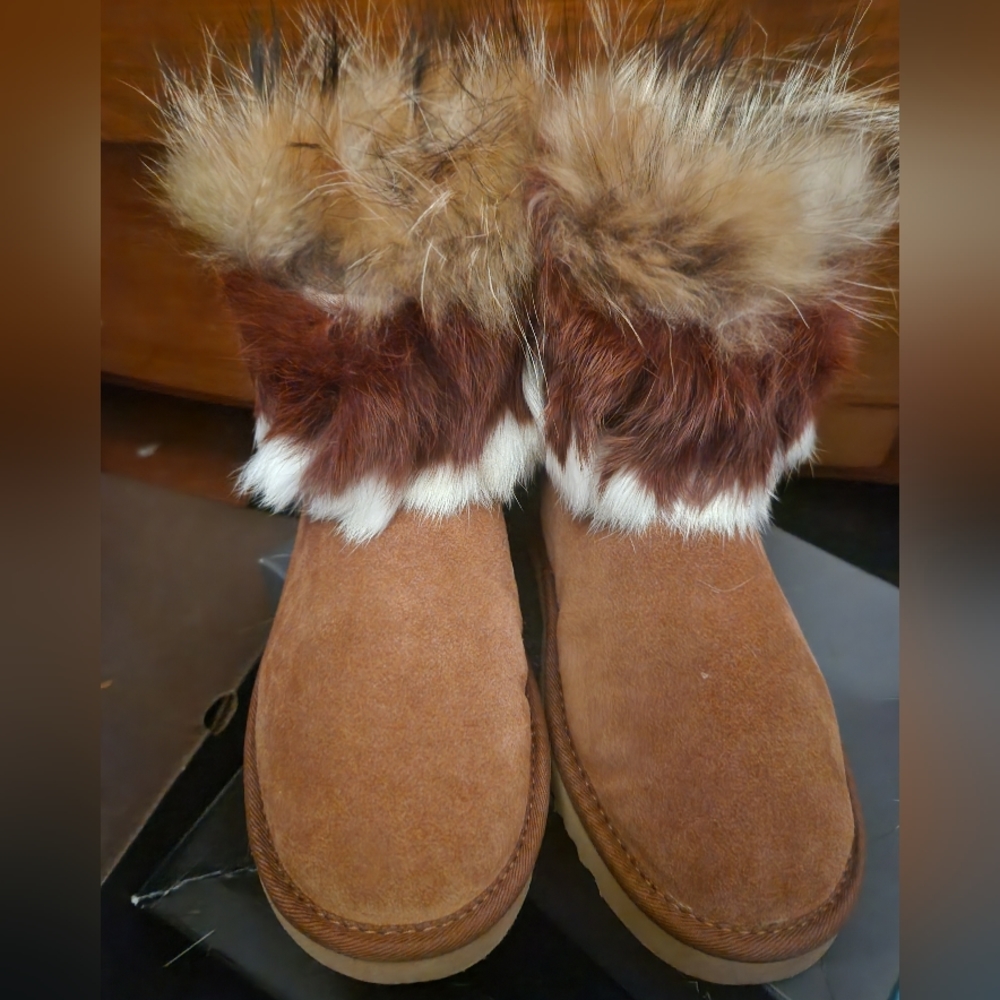 Ausland Furry Suede Boots